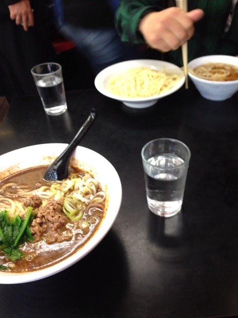 http://www.tohofudosan.jp/staff/%E5%86%99%E7%9C%9F%202014-04-02%2012%2027%2011.jpg